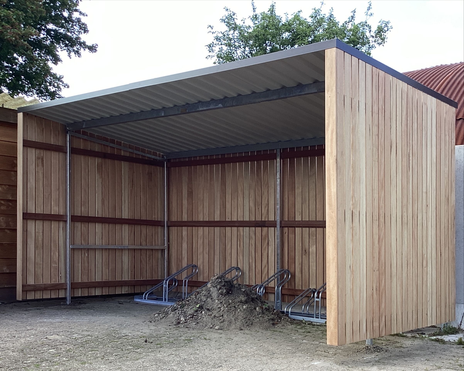 Fietsenstalling open voorkant Roosendaal