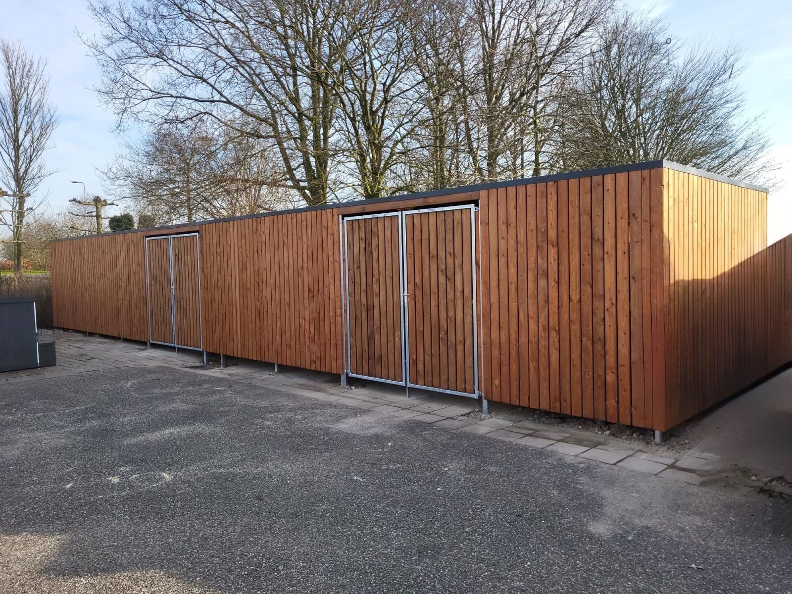 Afsluitbare fietsenbergingen geplaatst in Zoeterwoude