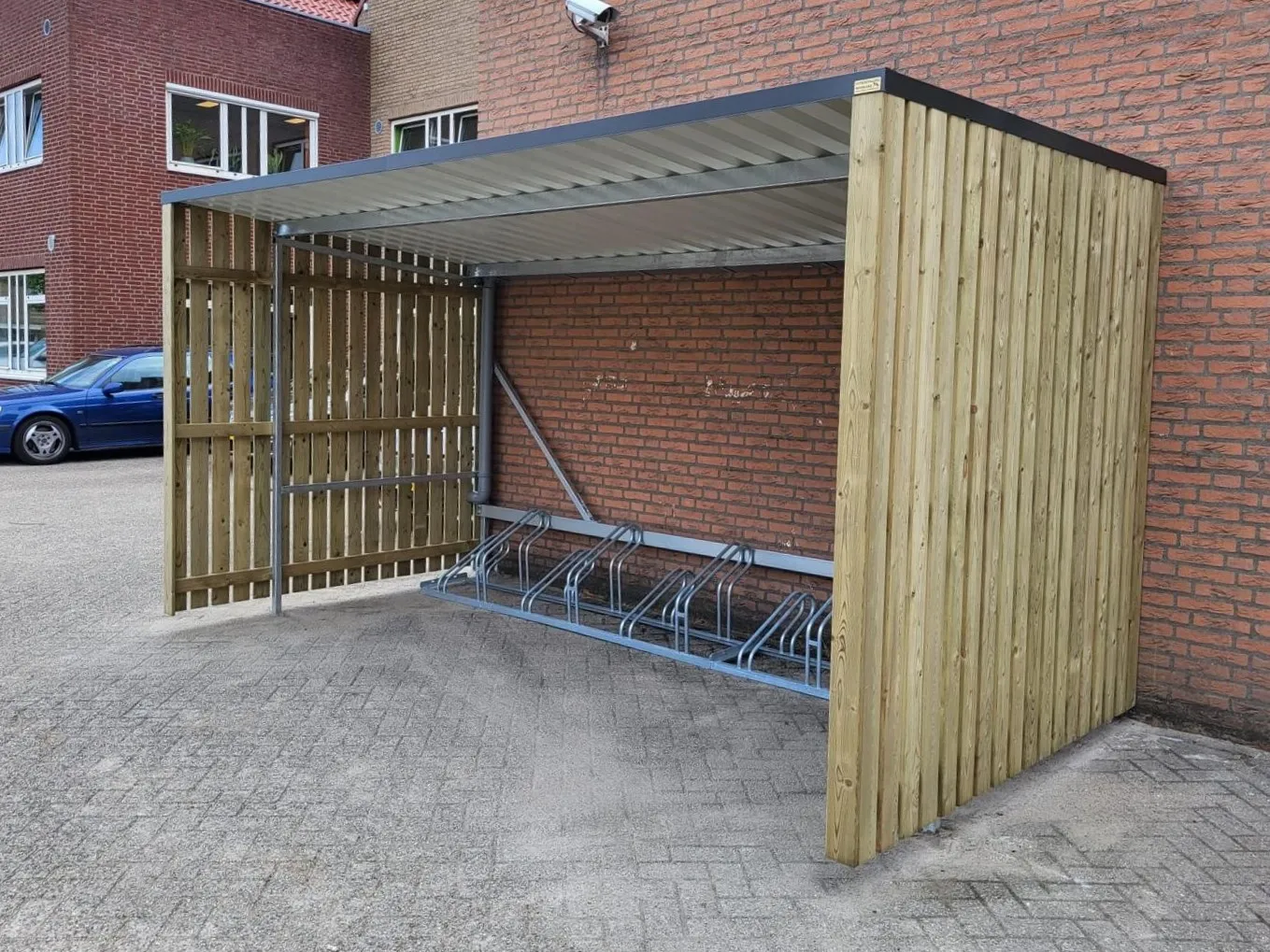 Fietsenstalling in Aalsmeer met open voorkant