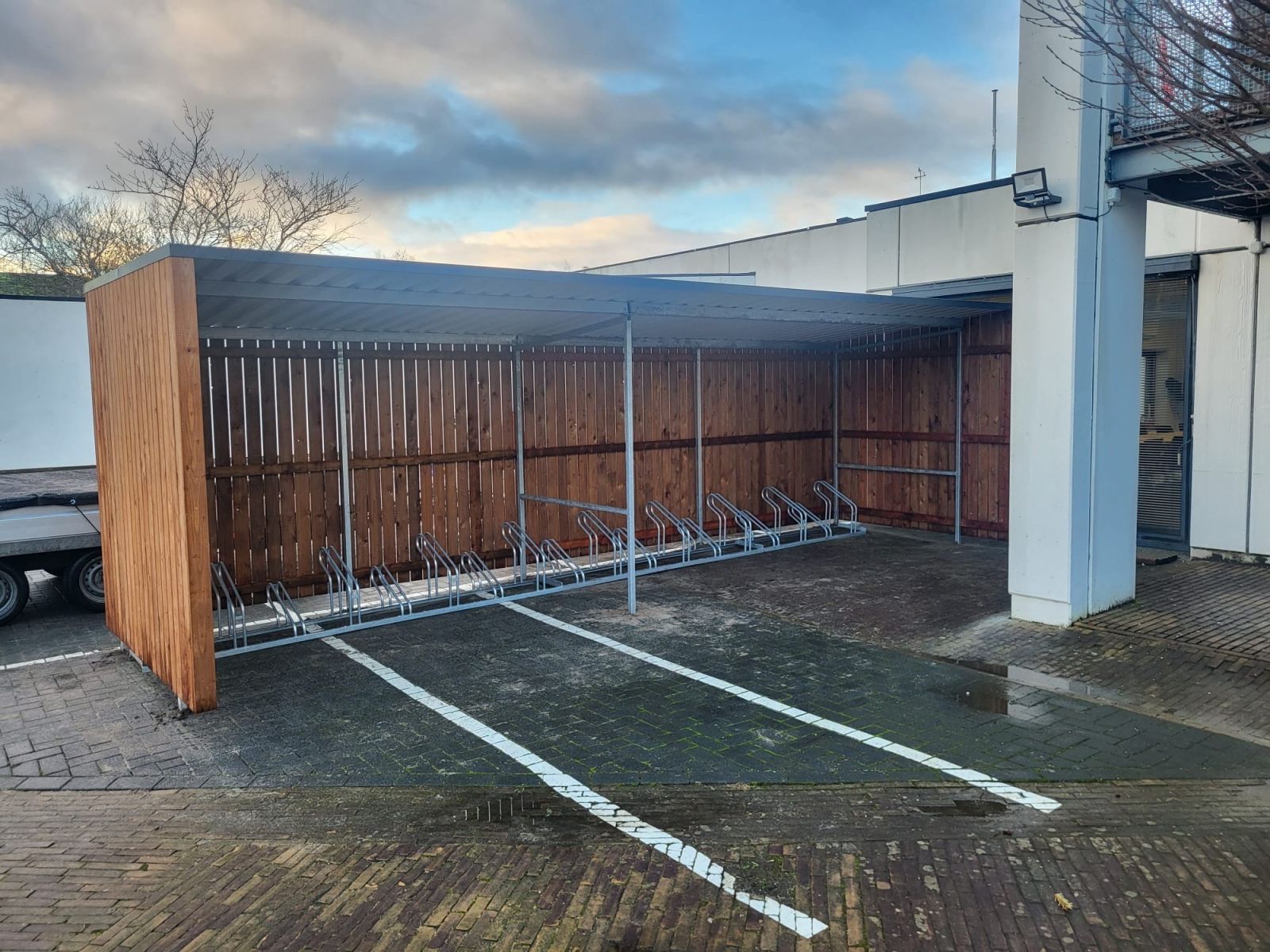 Fietsenstalling geplaatst in Drachten voor 18 fietsen