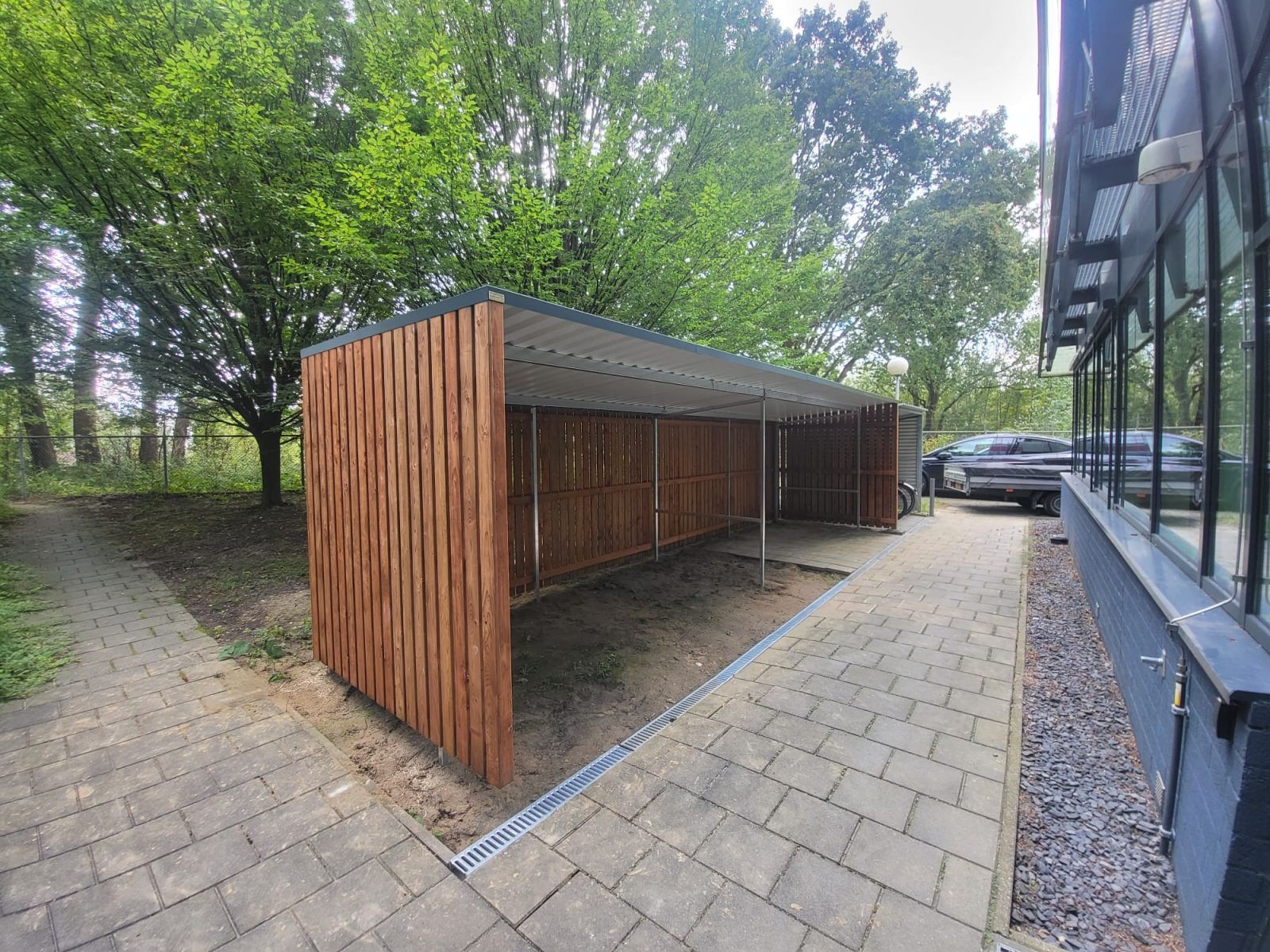 Fietsenstalling geplaatst in Eindhoven met open voorkant