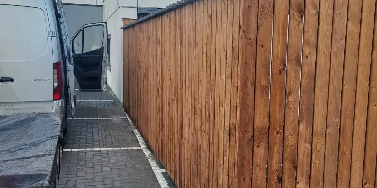 Fietsenberging met Tanalith Tanatone houten planken