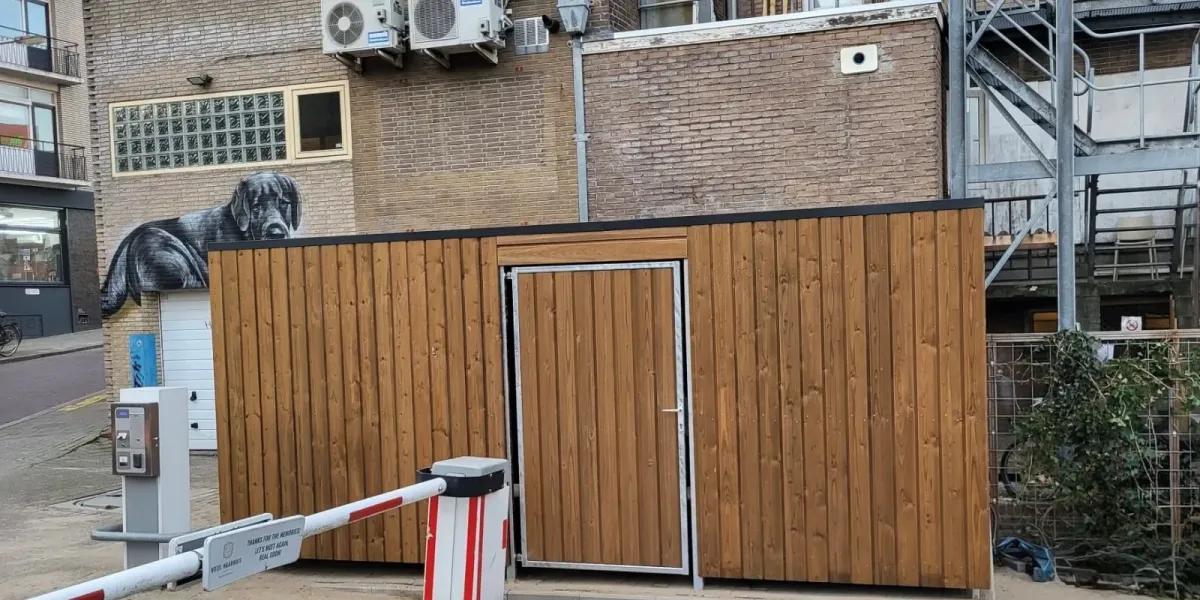 Afsluitbare fietsenstalling met dubbele deur