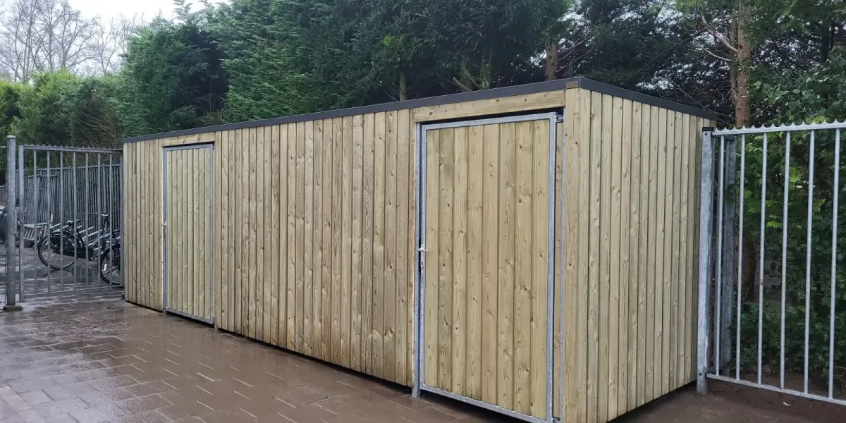 Antraciet damwanddak met achterliggende dakgoot