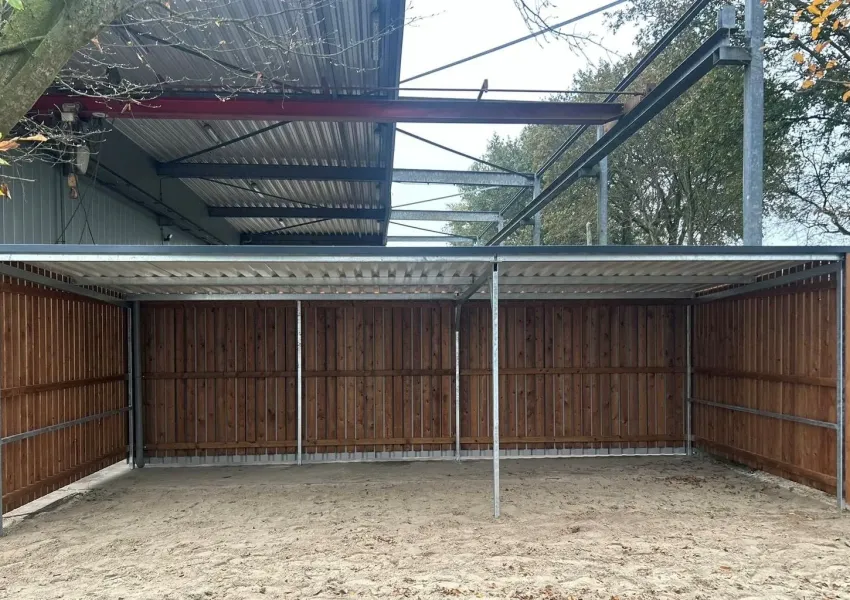 Fietsenstalling Hoogeveen met damwand achterwand