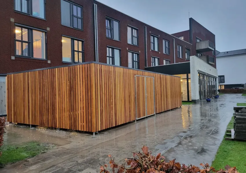 Afsluitbare fietsenberging bij Zonnehuis Oostergast in Zuidhorn