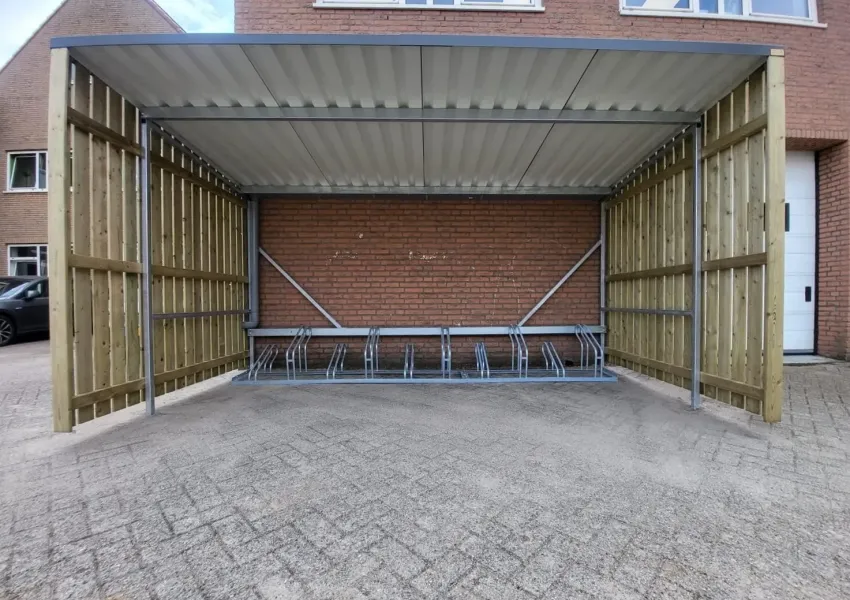 Fietsenstalling in Aalsmeer met open voorkant