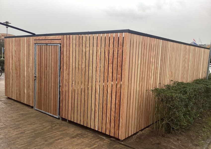 Afsluitbare fietsenberging bij Golden Tulip Ampt van Nijkerk