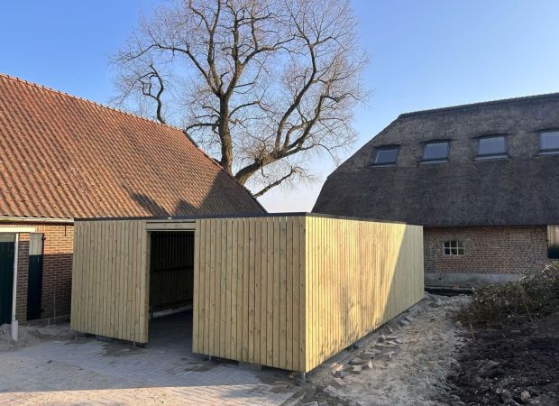 Fietsenberging met 2 ingangen geplaatst in Voorst