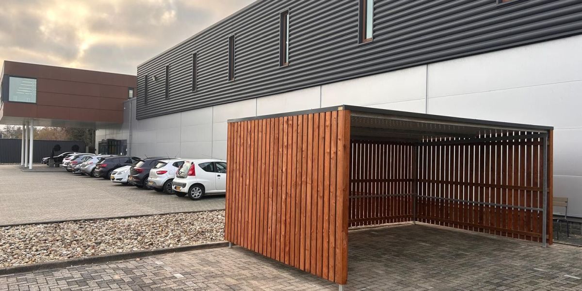 Fietsoverkapping geplaatst in Purmerend bij Sonic Equipment