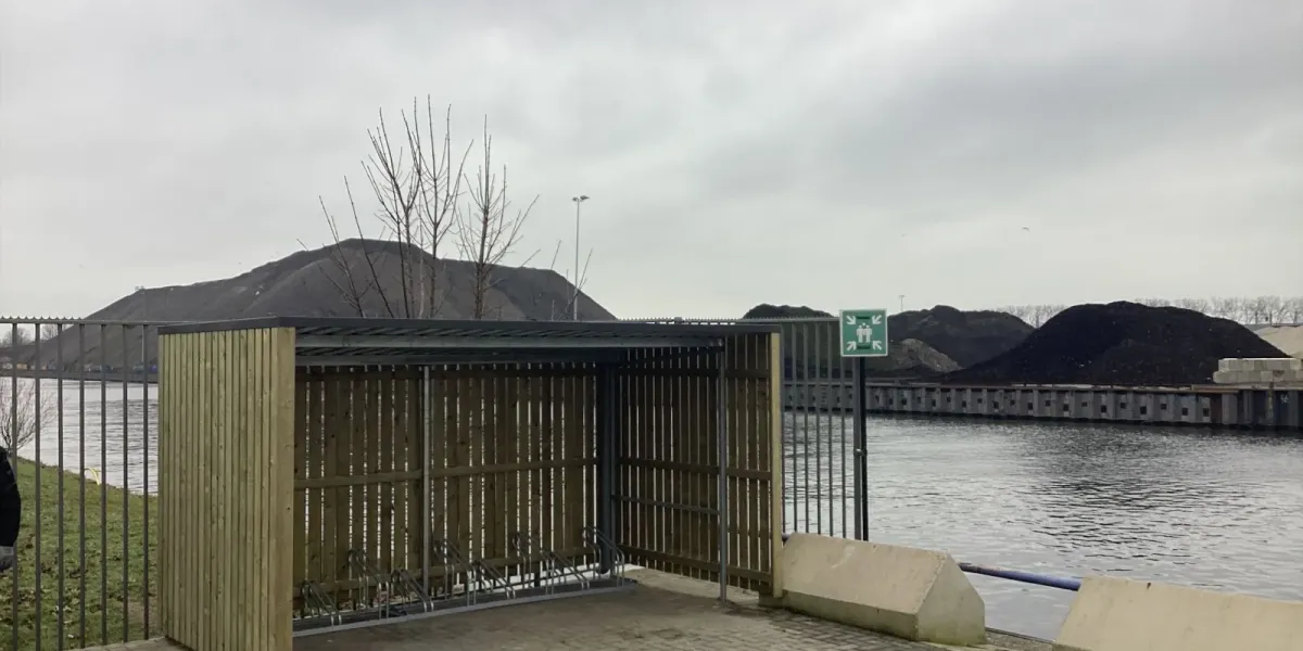 Fietsoverkapping voor 10 fietsen in Utrecht