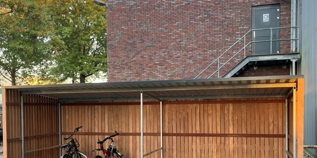 Stalen fietsenstalling 610 x 460 x 226 cm in Venlo