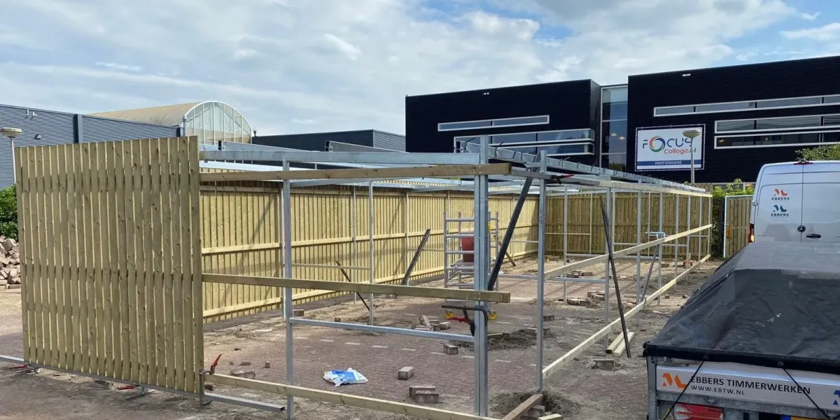 Afsluitbare fietsenberging Amersfoort met houten bekleding