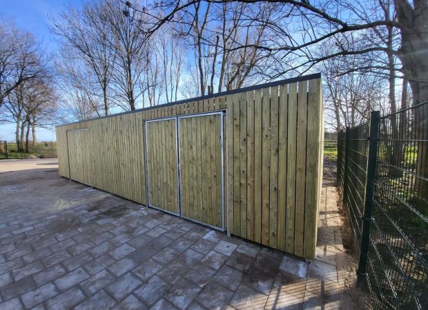 Grote dubbele fietsenberging in Zoeterwoude
