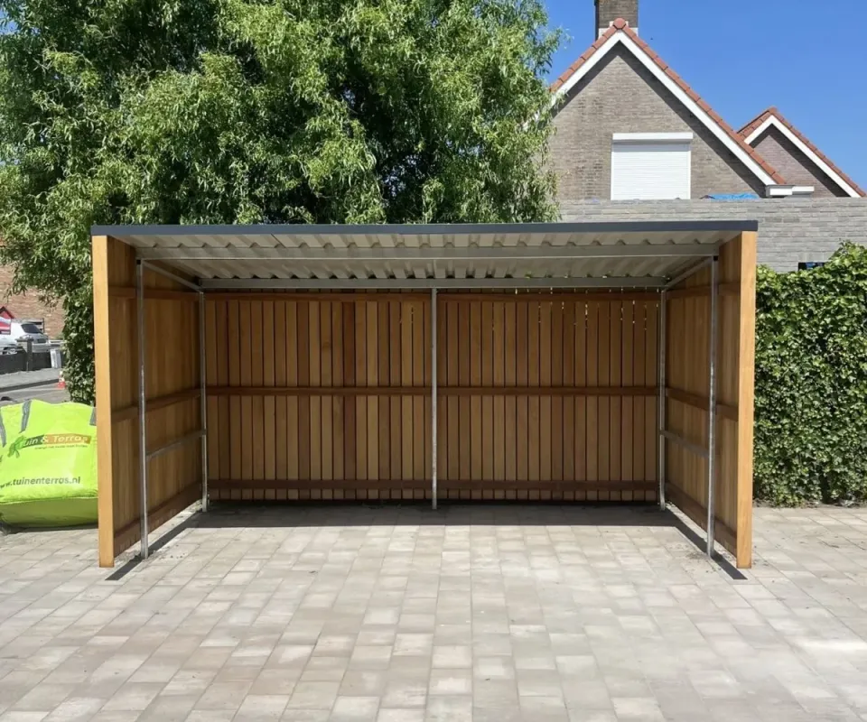 Fietsoverkapping bij Tuin & Terras