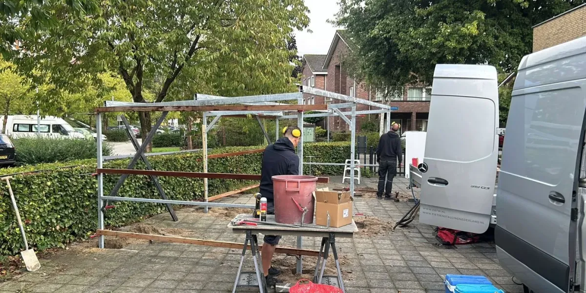 Hardhouten wanden op stalen frame