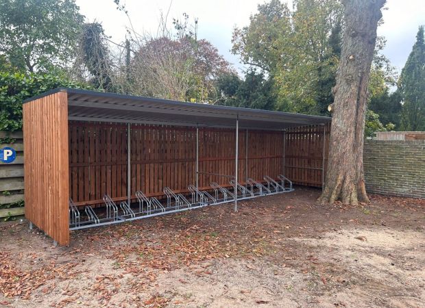 Fietsenstalling Zeist met 20 fietsplekken en open front