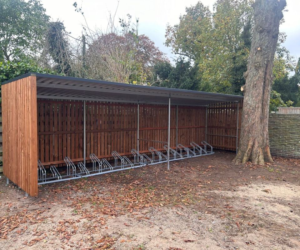 Fietsenstalling Zeist met 20 fietsplekken en open front