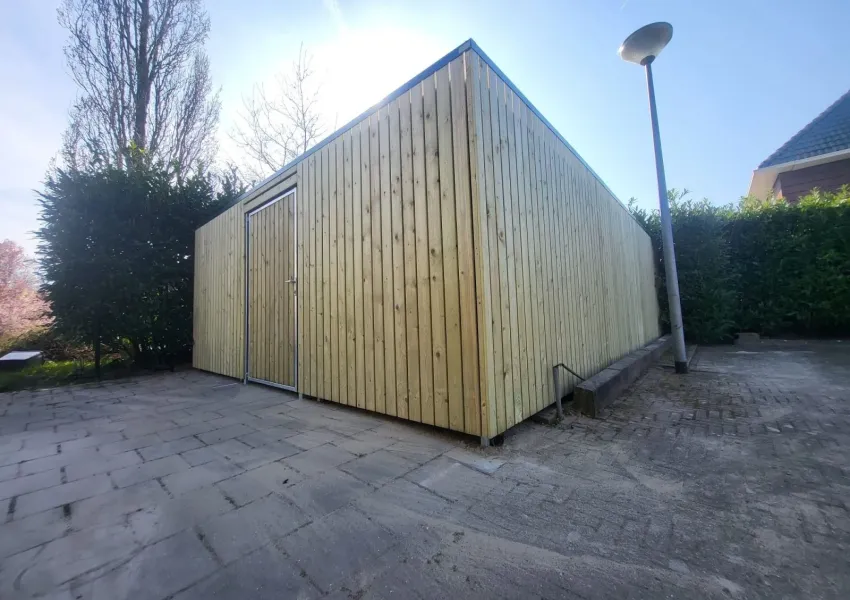 Fietsenberging met inpandige berging